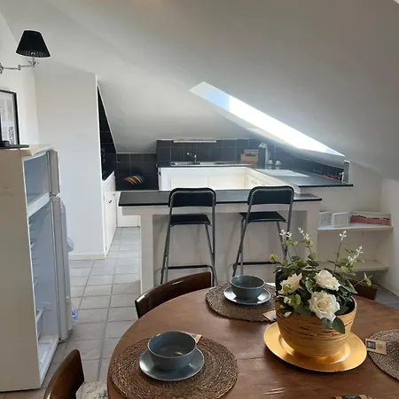 Casa Bouganville * 알라시오